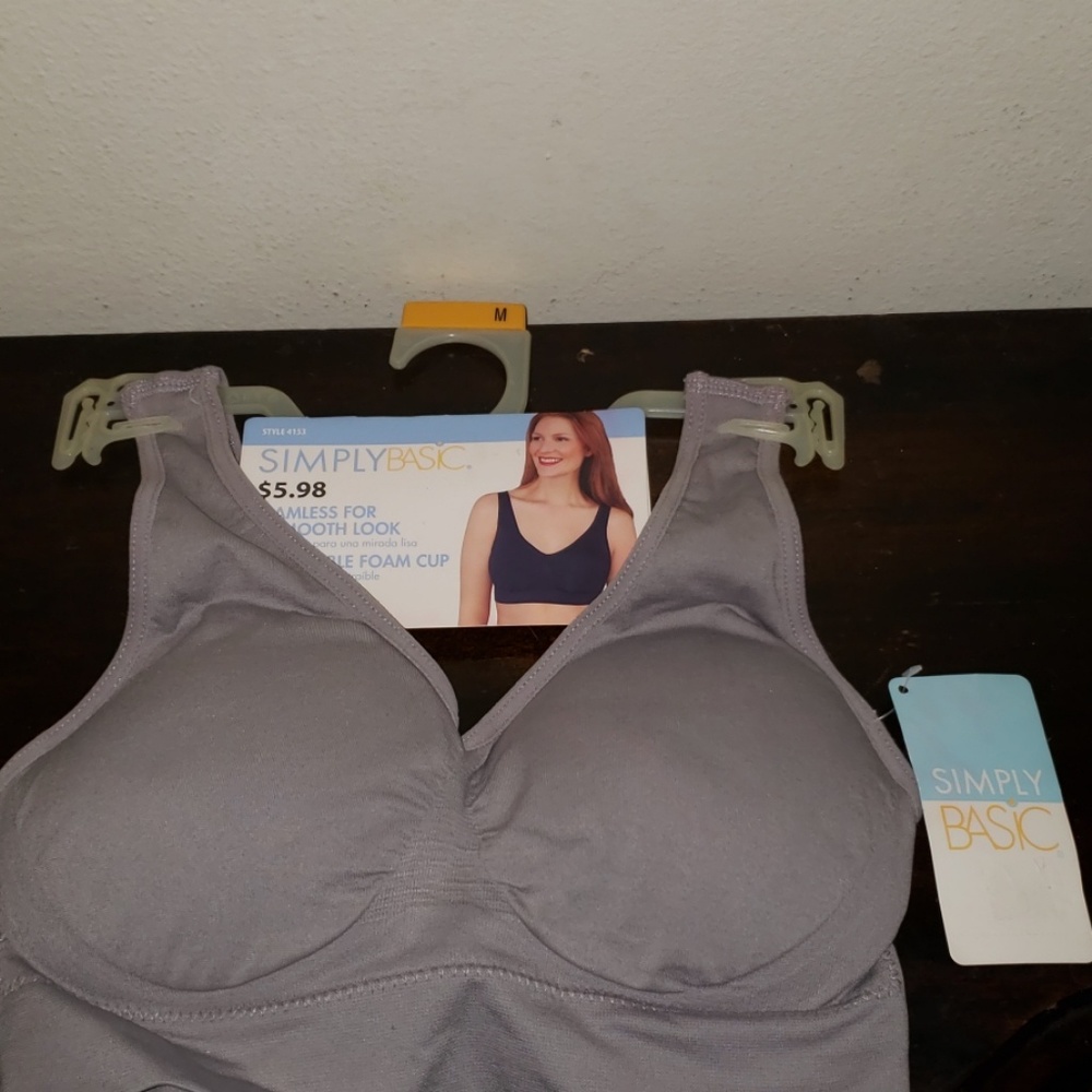 Simply Basic seamless wire free sports bra